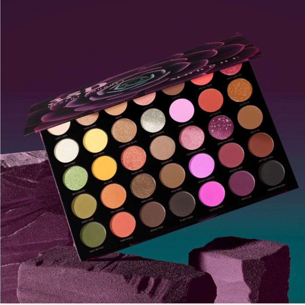 🪷 Morphe 35D Desert Bouquet Palette *SOLD OUT* 🪷
